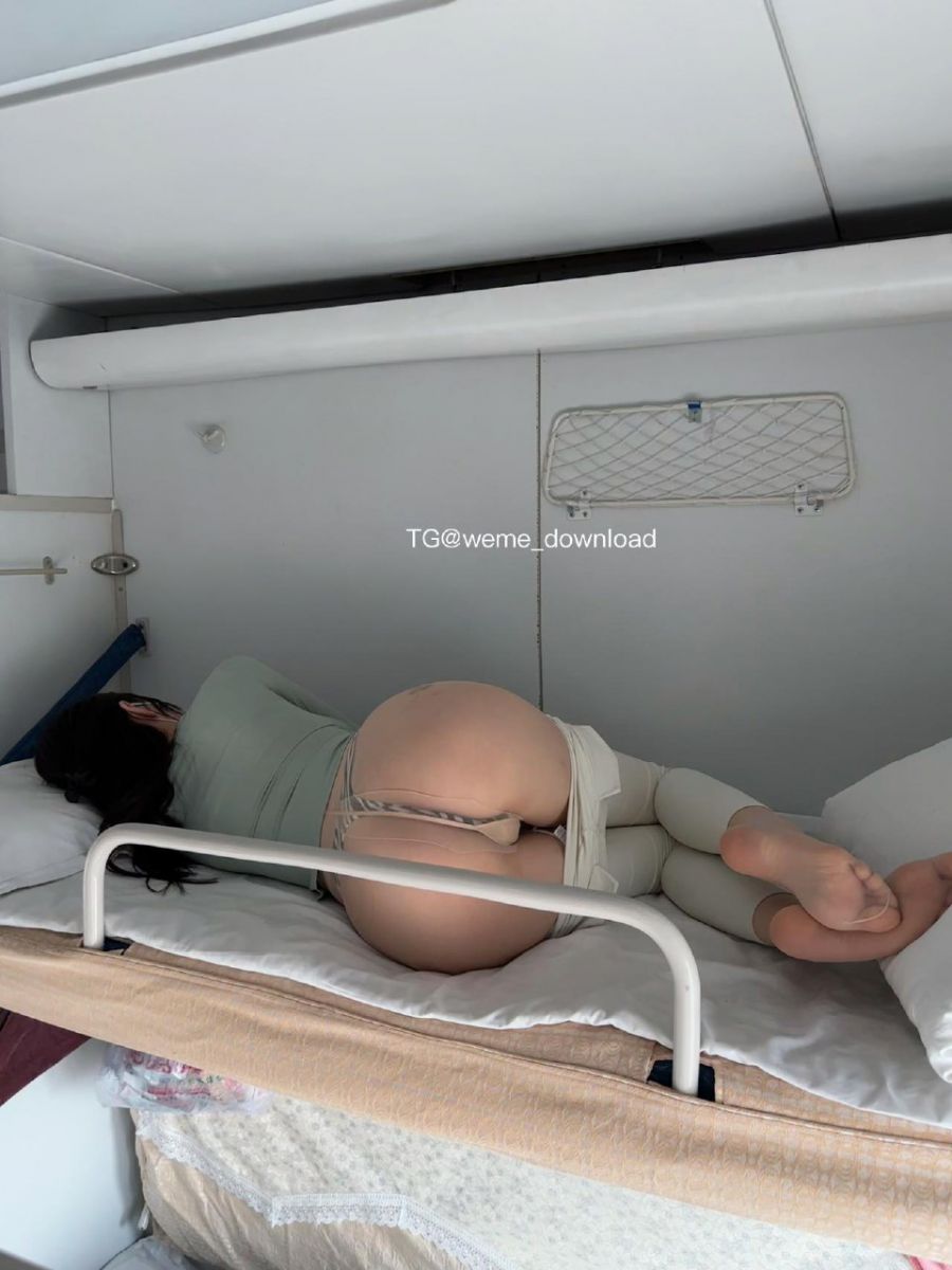 脸红Dearie_ 2023-01-05 21:31:59 高铁卧铺 知道你们喜欢看这种偷的感觉 脸红Dearie 第18张