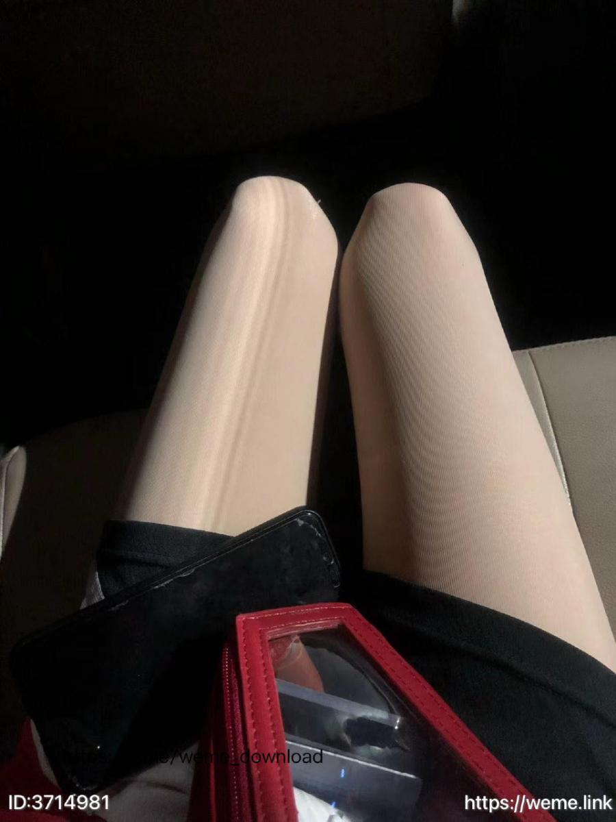小哭包不哭 2023-06-20 17:56:21 夏天的晚风真舒服😜照片18p 第8张