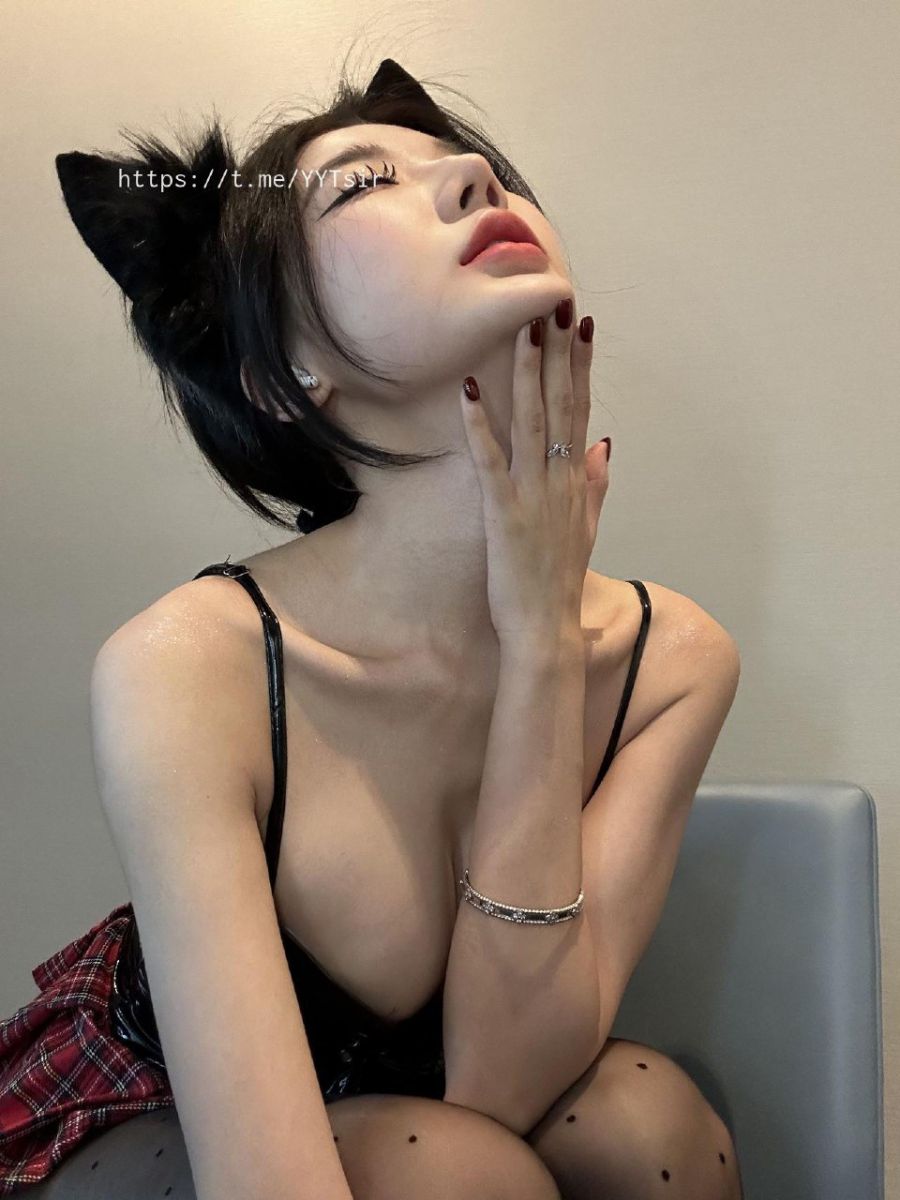 黎允熙baby5 2023-09-02 09:13:40 九月看看腿 顺风又顺水 第6张