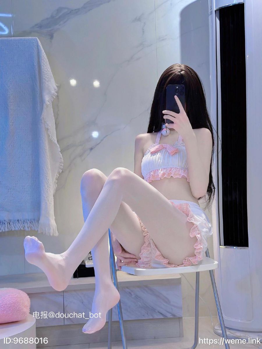 猫梨梨阿 2023-09-11 21:08:47 白袜袜喜欢嘛~ 猫梨梨cc 第1张