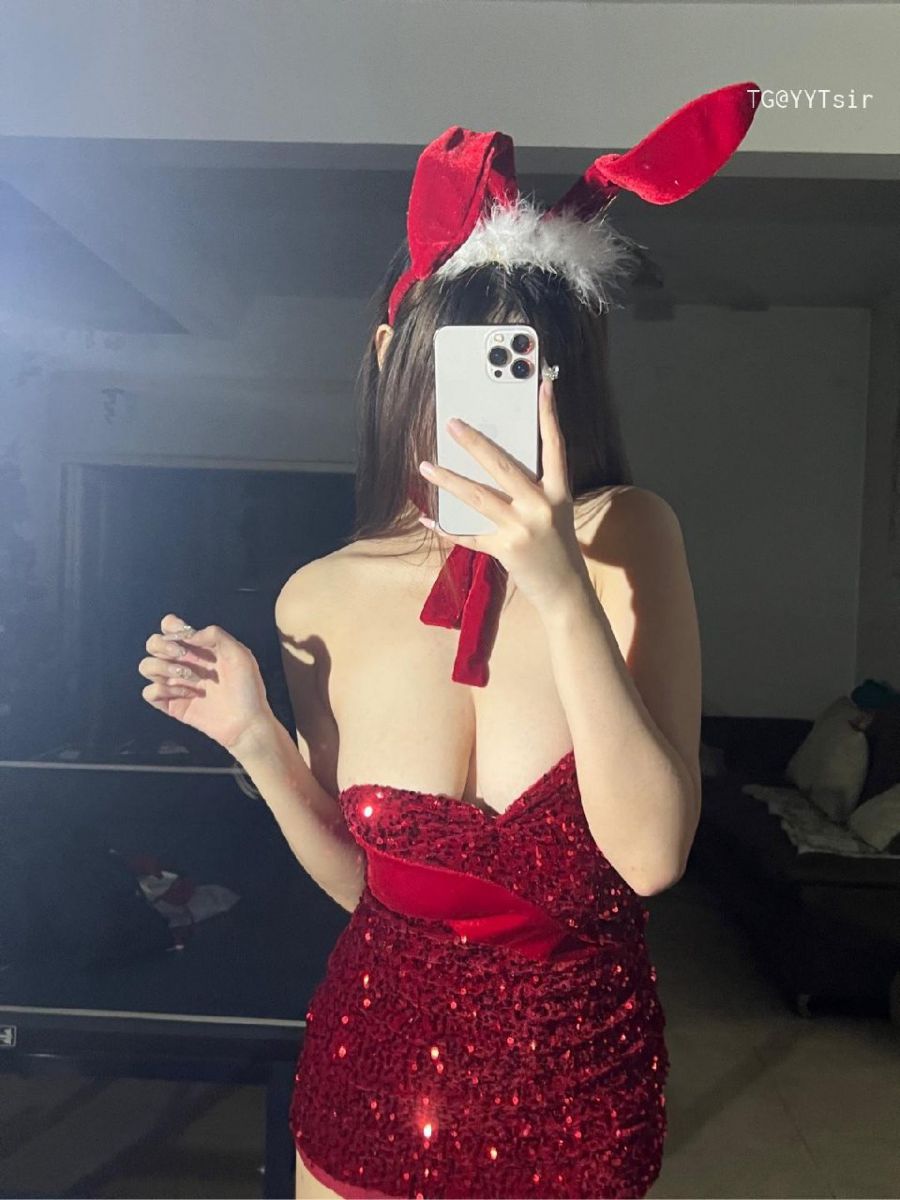 芋泥锅包肉 2023-12-07 18:35:58 兔女郎🐰圣诞服来噜 第3张