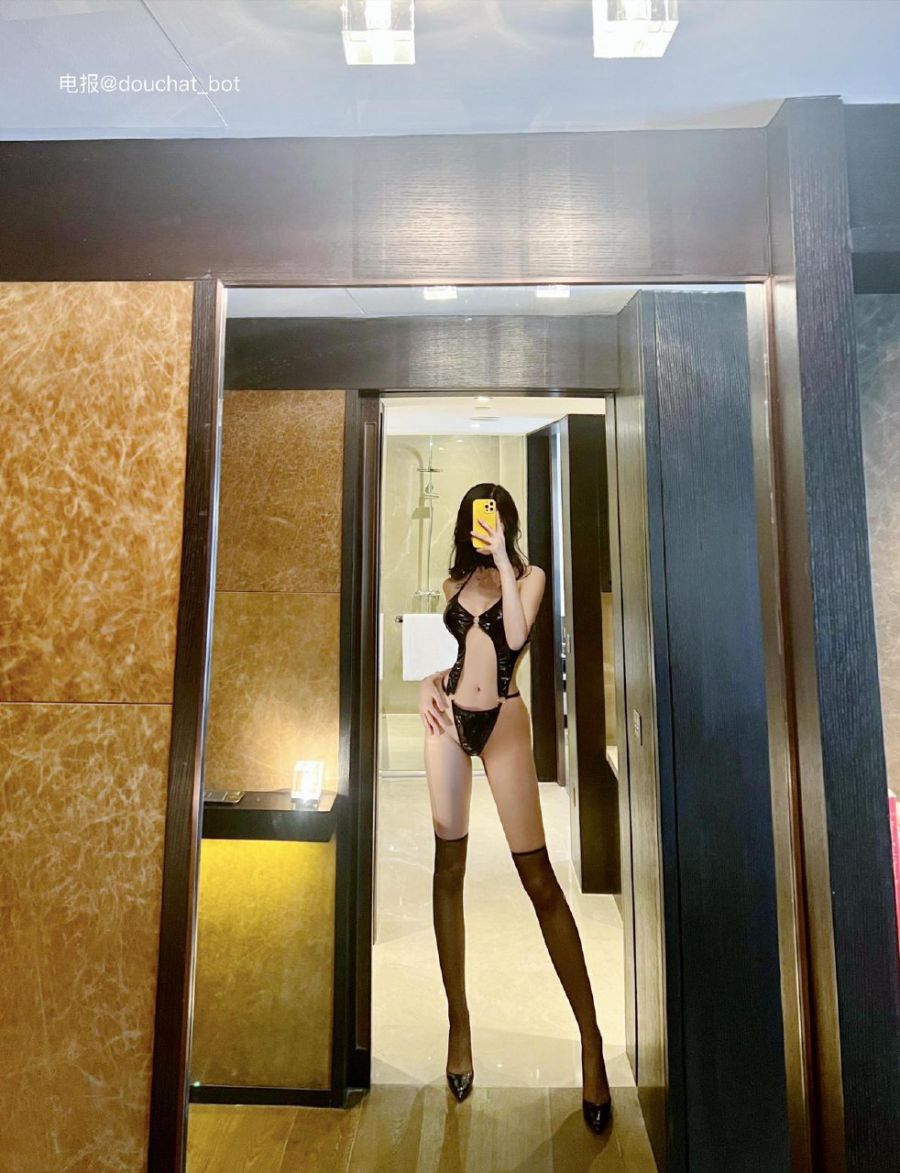 葛征GEZHENG 2024-04-03 17:40:18 超呛口的漆皮连体一根细丁 温软 第9张