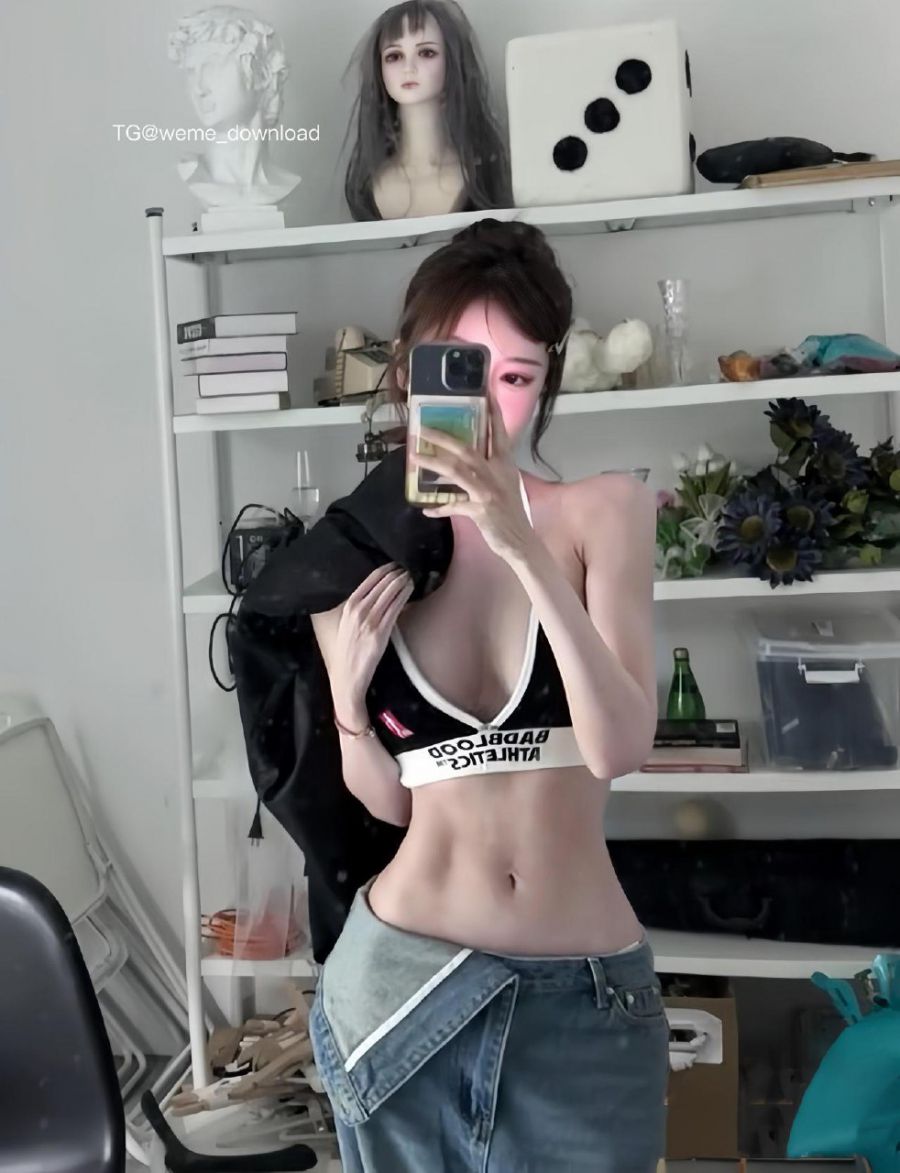 瑞儿fox自拍浮力 2024-05-30 04:25:11 马甲线练出来了