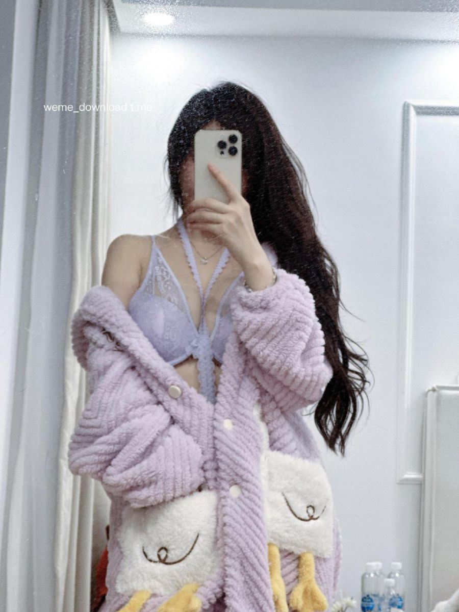 Carol周研希 2024-06-21 22:06:00 紫色蕾丝造型真的好欲 Carol周妍希 第8张