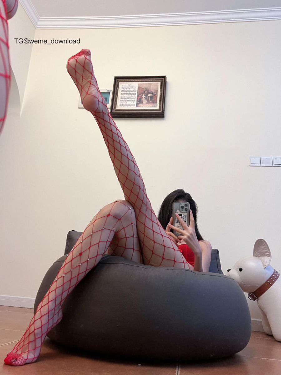 纪念小小V 2024-06-26 18:42:18 火热连体渔网袜+修长美腿系列 第4张