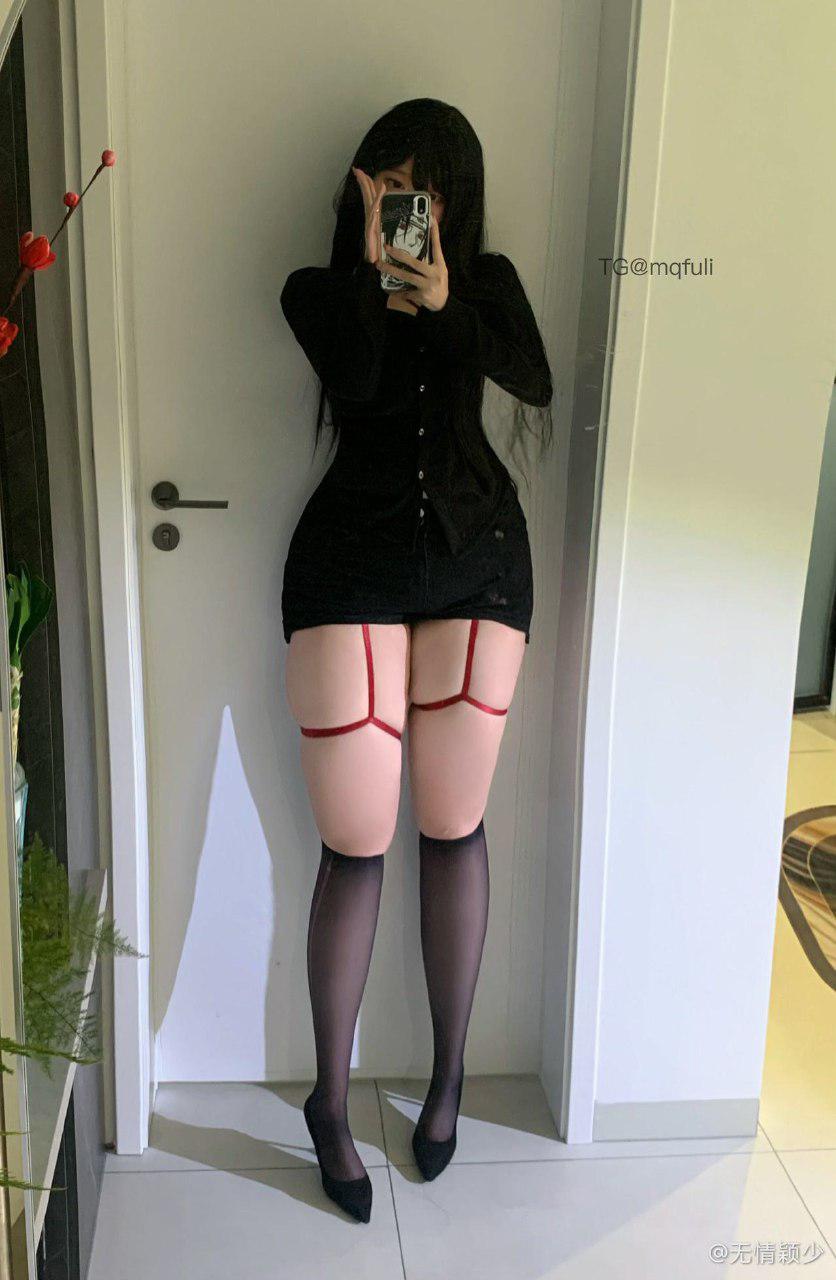 无情颖少 2024-06-21 15:06:06 喜欢的永远不是类型,是感觉~ 第5张