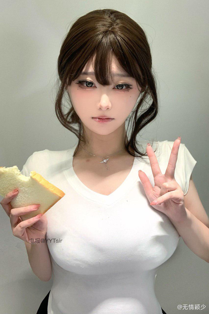 无情颖少 2024-06-21 15:06:06 喜欢的永远不是类型,是感觉~ 第2张