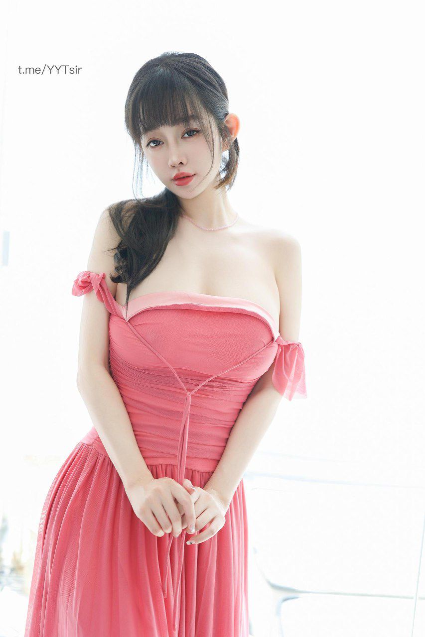 王雨纯 2024-07-06 18:46:20 少女粉色超低抹🐻连衣裙 第2张