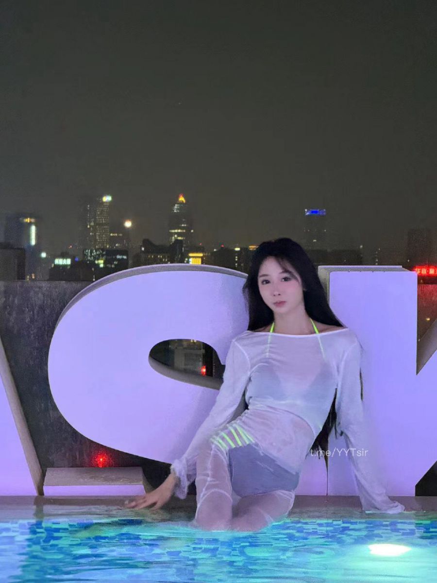 丝爷大宝 2024-08-07 01:52:04 泳池里的秘密 第5张