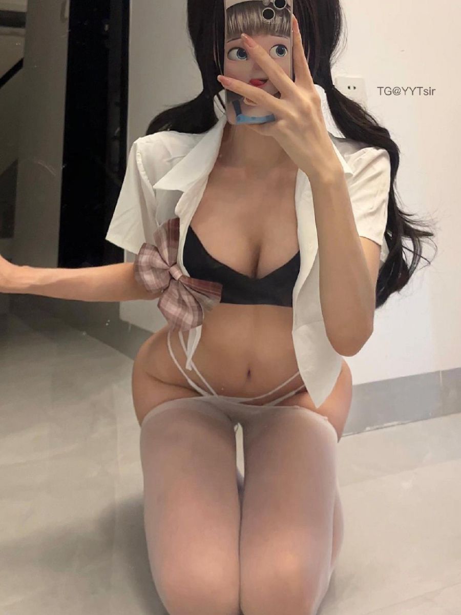 女刺客圈圈 2024-09-07 16:11:57 嘉宾贴 性感短衬衫+白色细绳小neinei配上双马尾 女刺客 第15张