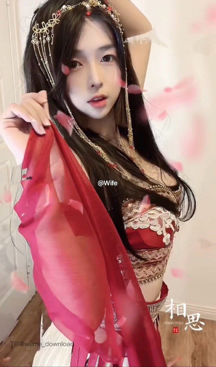 大猫女孩 2024-10-31 16:38:02 长头发老师很清纯吧 短发那只猫 第2张