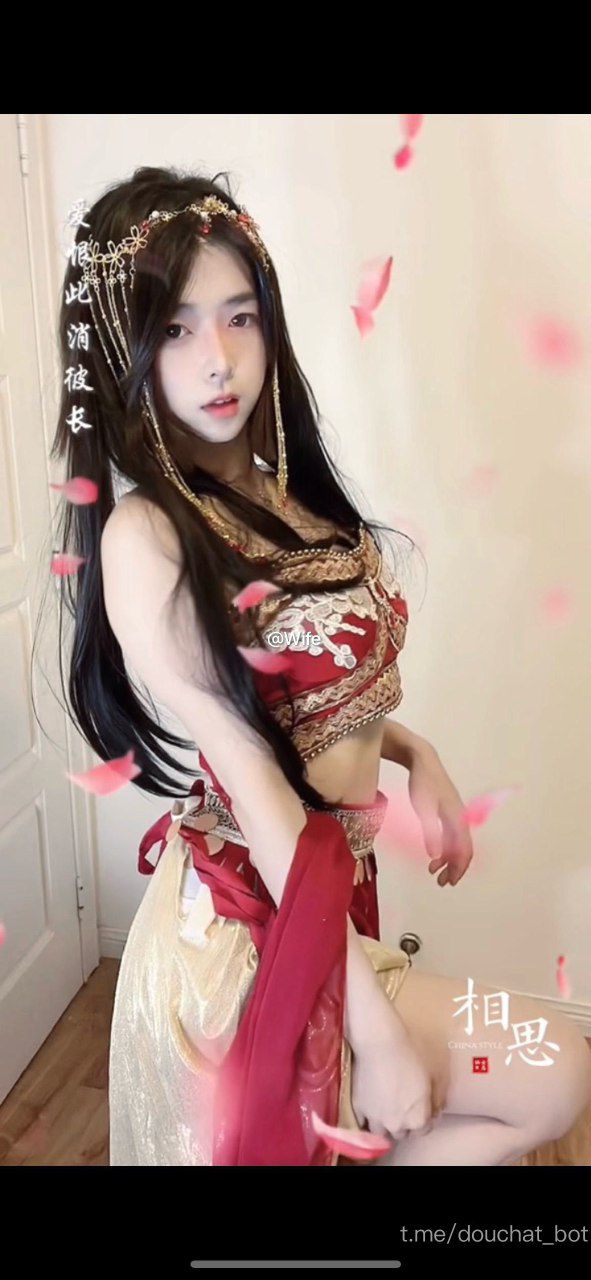 大猫女孩 2024-10-31 16:38:02 长头发老师很清纯吧 短发那只猫 第6张