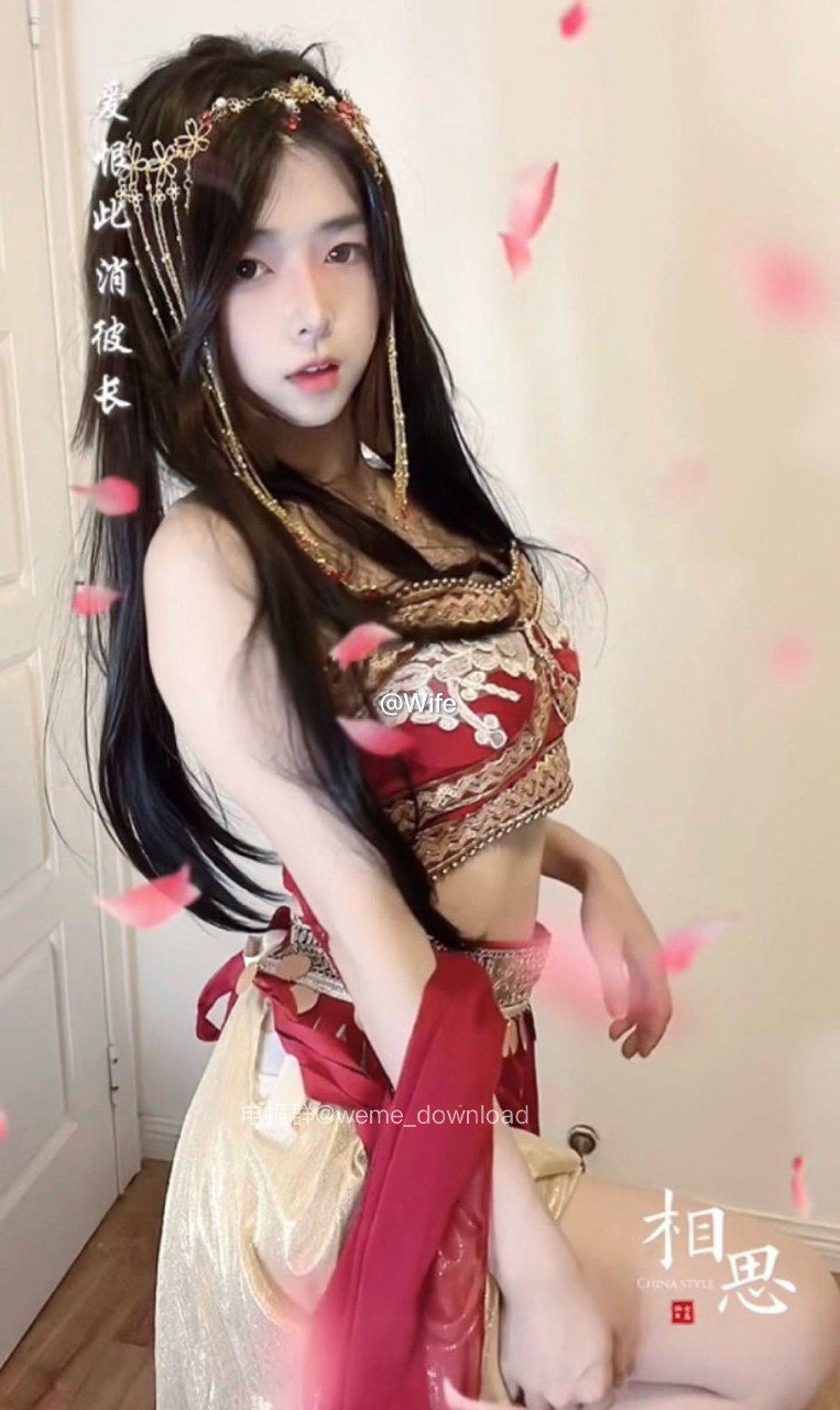 大猫女孩 2024-10-31 16:38:02 长头发老师很清纯吧 短发那只猫 第1张