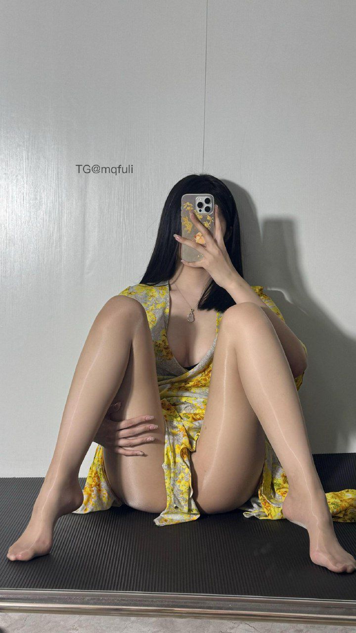 极品小姨 2024-10-06 21:40:29 黄色战袍申请出战～ 第1张