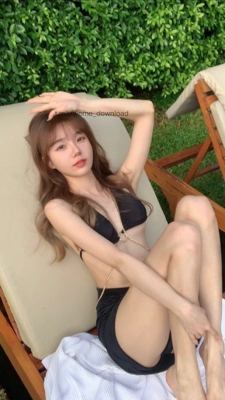 相扑猫 2024-12-01 01:01:55 清爽夏日bikini👙清纯无辜小学妹💧露脸直出 第6张