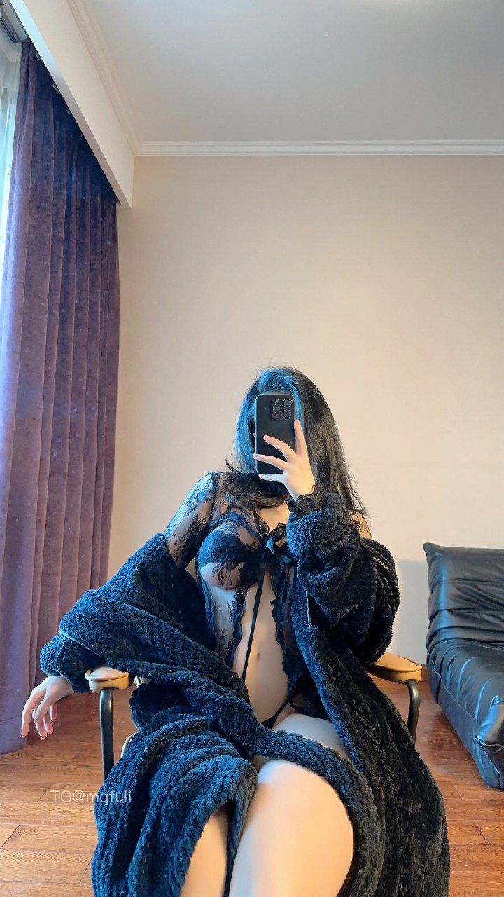 俏妞qiaoniuTT 2025-01-14 16:06:52 谁还没有我的绿泡泡😊 第1张