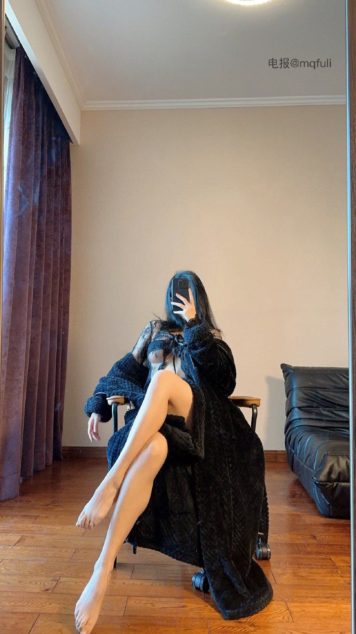 俏妞qiaoniuTT 2025-01-14 16:06:52 谁还没有我的绿泡泡😊 第3张