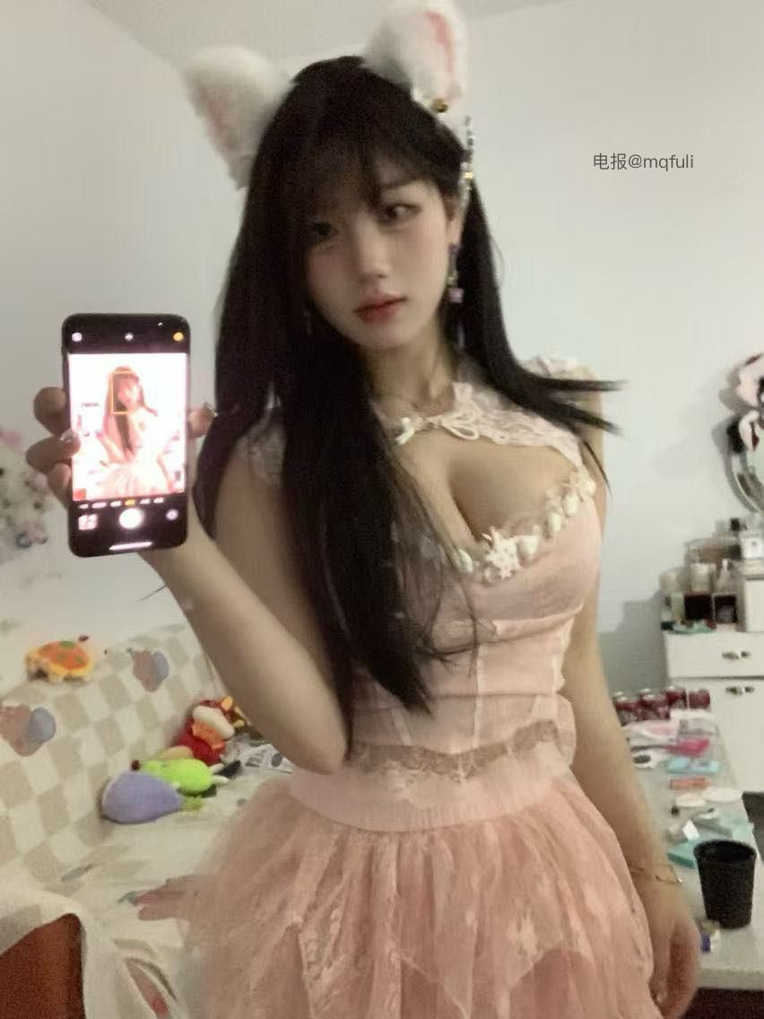 什么思思后花园 2025-02-06 17:57:07 说话不中听，掐着脖子亲 什么思思 第3张