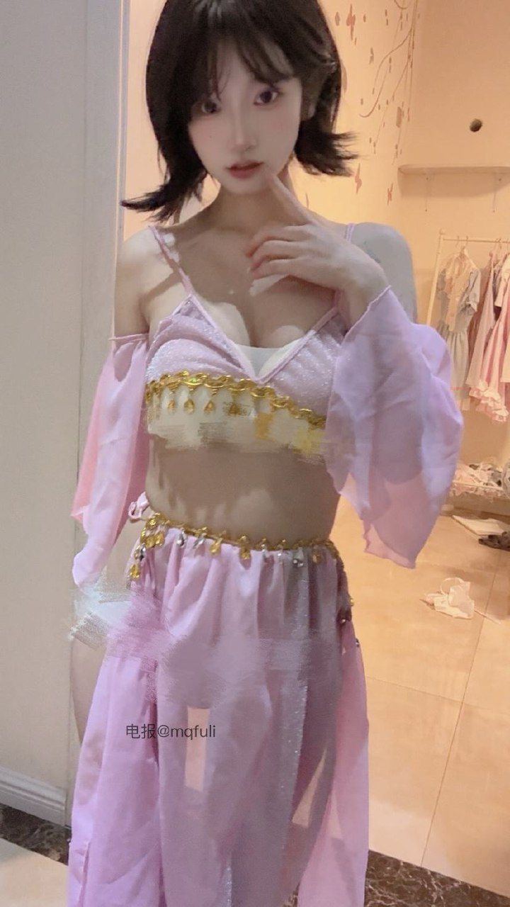 香屁酱 2025-02-06 20:44:48 新衣服 好看吗 第4张