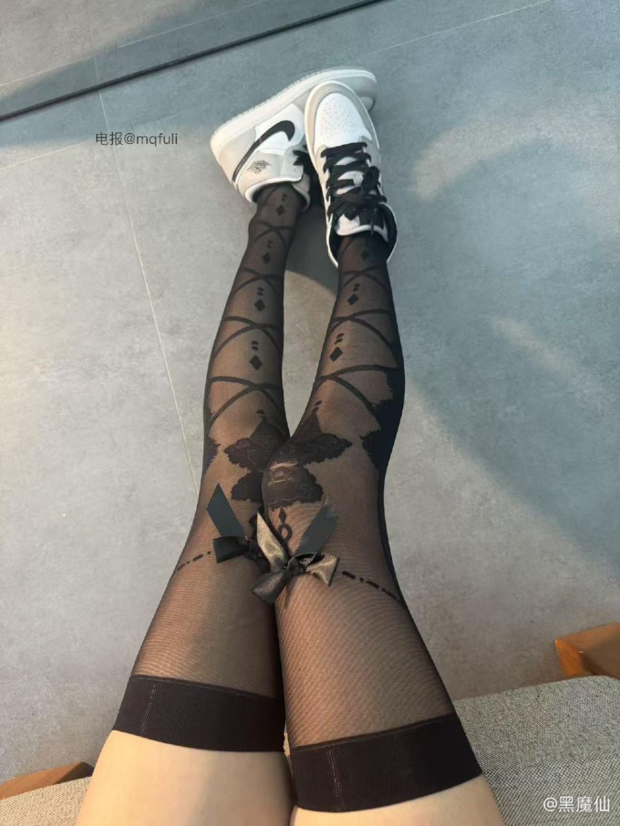 黑魔仙 2025-03-05 12:18:31 如果撩到你 实在抱歉 我是故意的 第1张