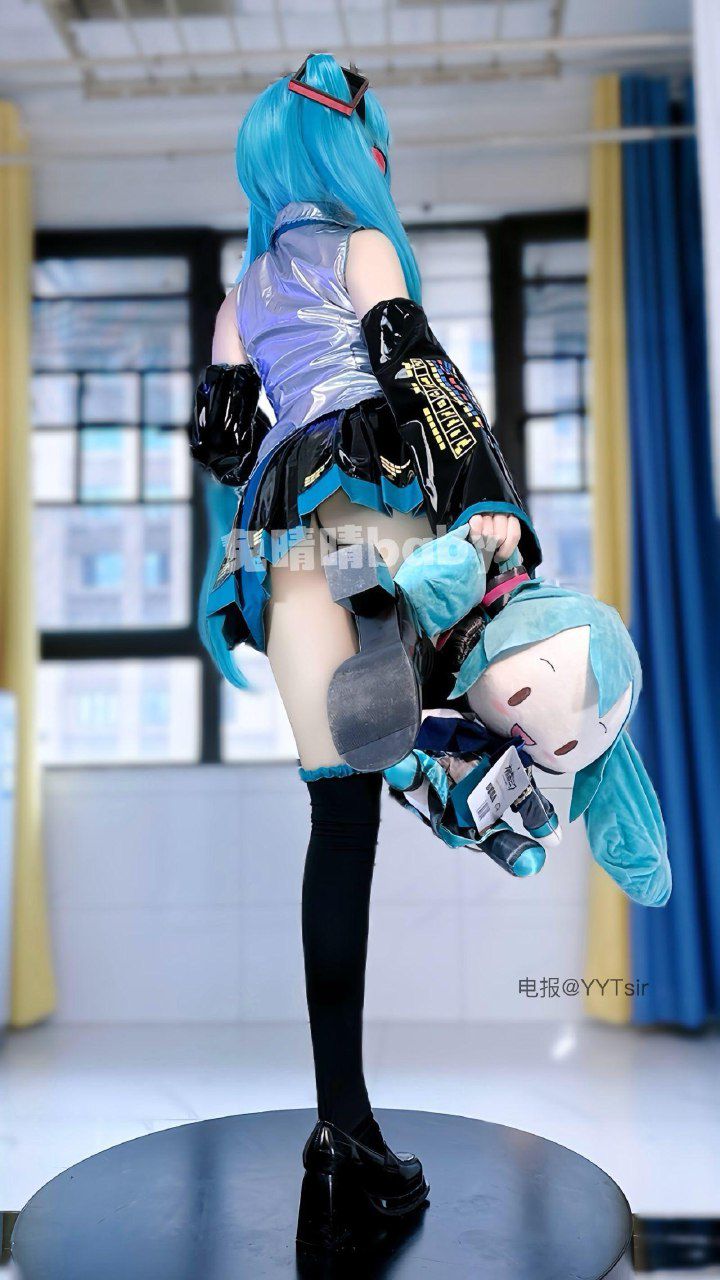 兔晴晴baby 2025-03-26 03:26:53 初音未来cos 第3张