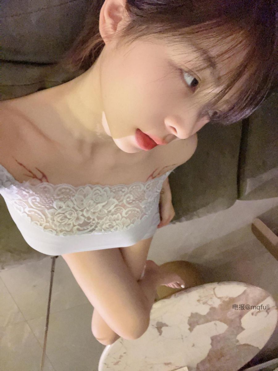 大猫女孩 2025-03-28 07:21:05 有种朦胧美 短发那只猫 第1张