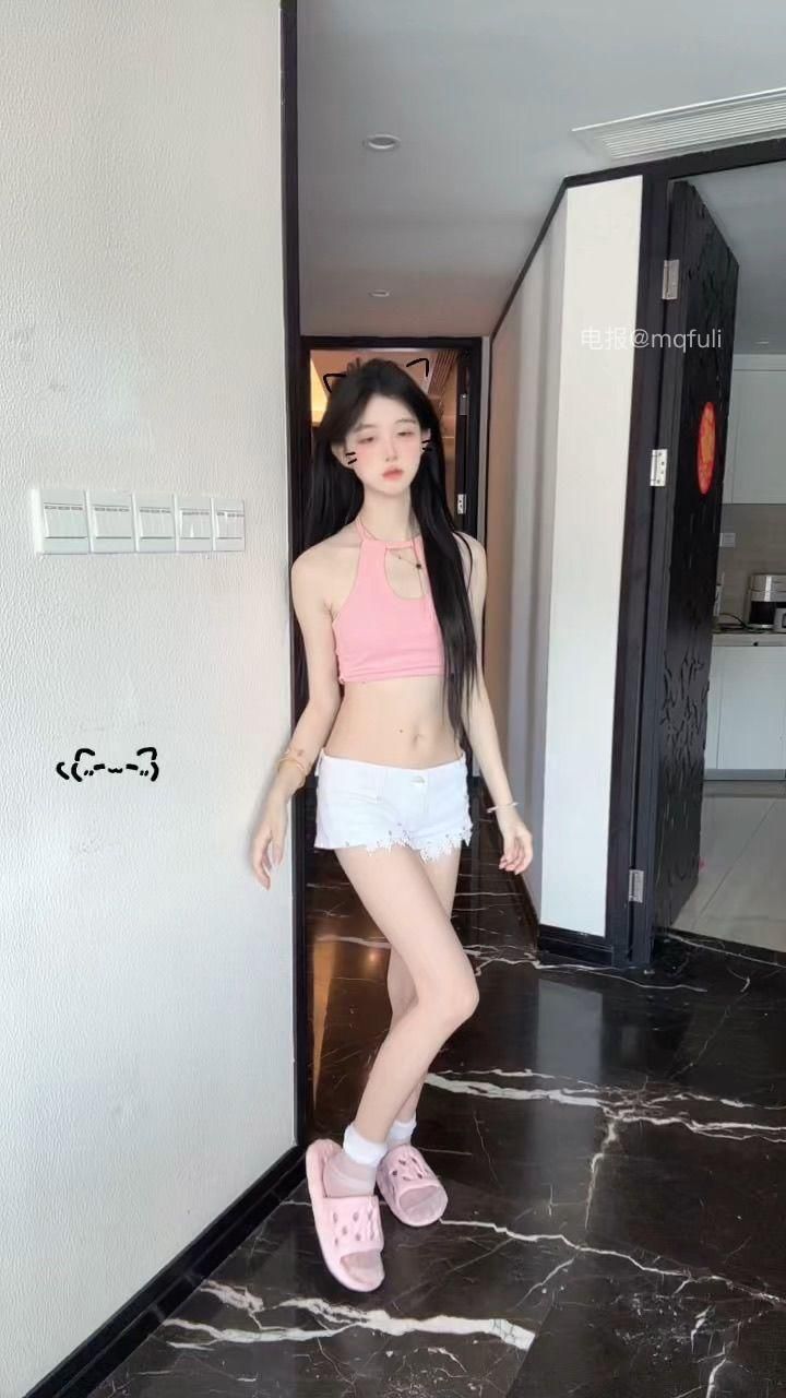 诗颖大美女 2025-03-31 01:39:20 又要看内搭啊… 第2张