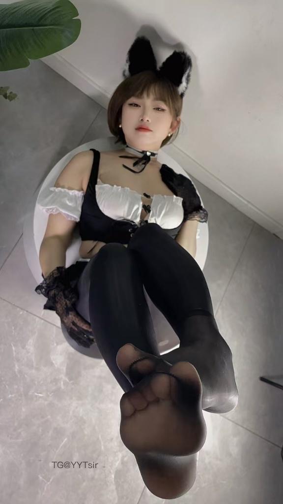 猫猫超奈丝 2025-04-28 22:40:34 付费贴 黑丝裤女仆装系列 第9张