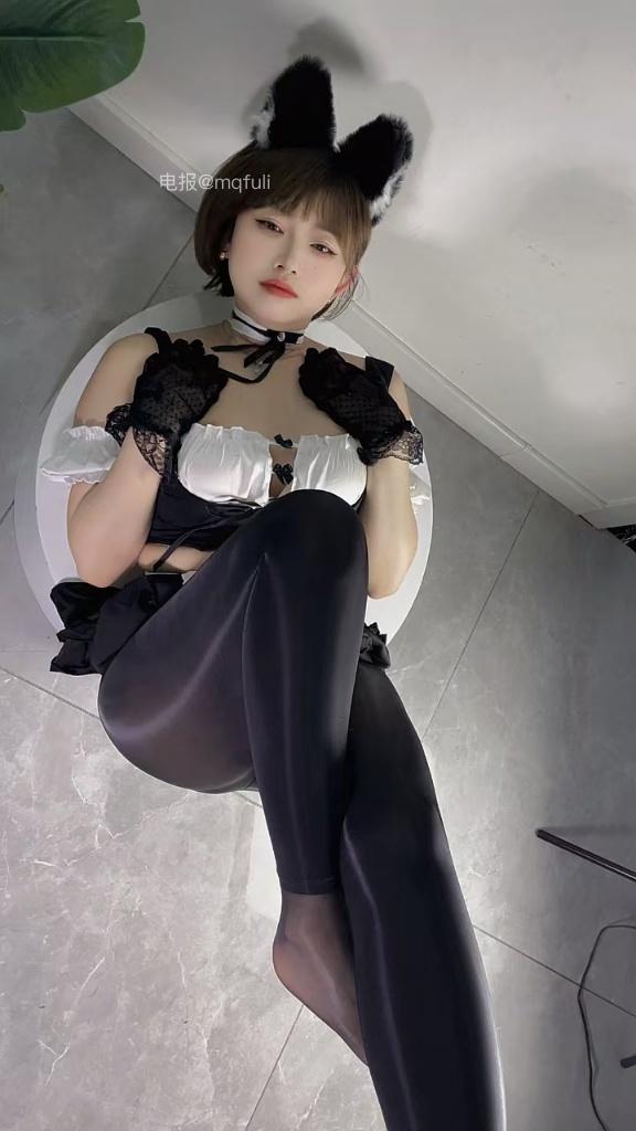 猫猫超奈丝 2025-04-28 22:40:34 付费贴 黑丝裤女仆装系列 第22张