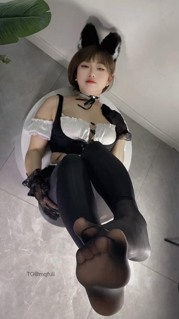 猫猫超奈丝 2025-04-28 22:40:34 付费贴 黑丝裤女仆装系列 第24张