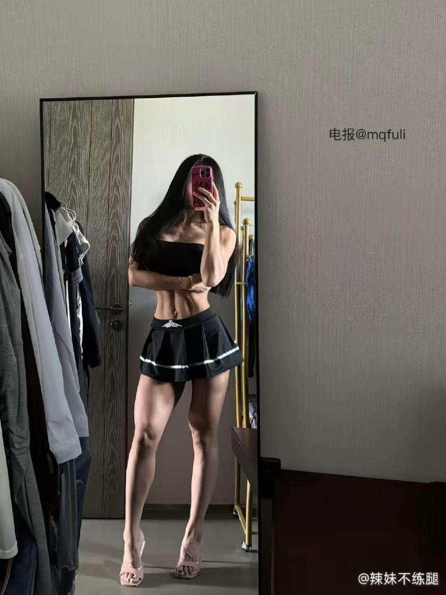 辣妹不练腿 2025-04-17 20:47:43 好多惊喜要慢！慢！探索哦🙈🧻 第2张