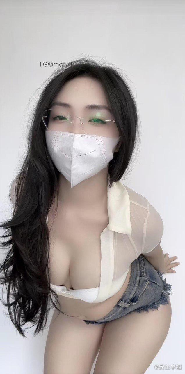 安生学姐的朋友圈 2025-05-01 22:56:56 Vip专享帖 真是勾魂摄魄的一组