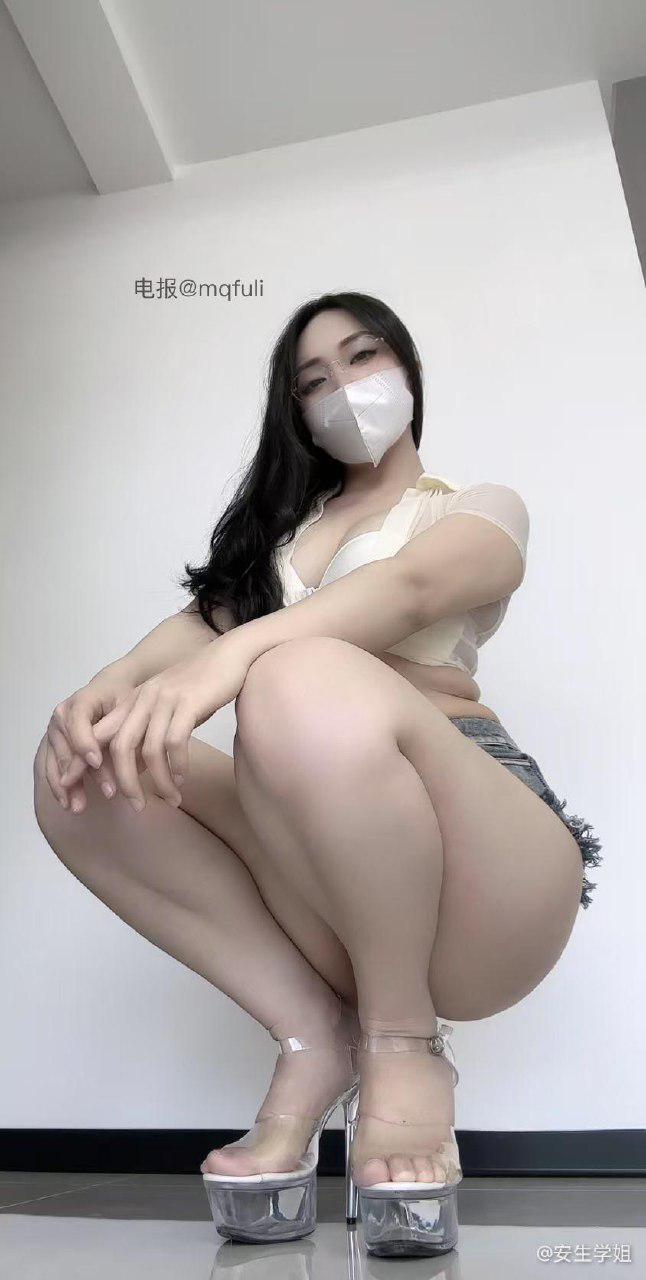 安生学姐的朋友圈 2025-05-01 22:56:56 Vip专享帖 真是勾魂摄魄的一组