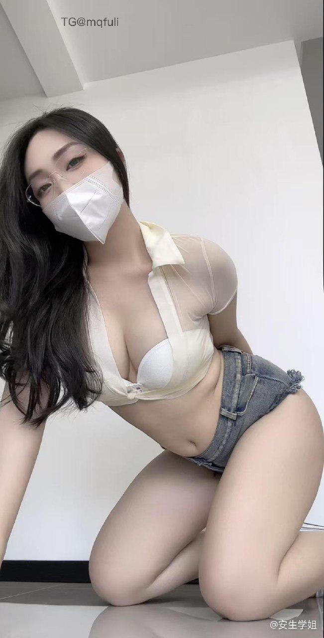 安生学姐的朋友圈 2025-05-01 22:56:56 Vip专享帖 真是勾魂摄魄的一组