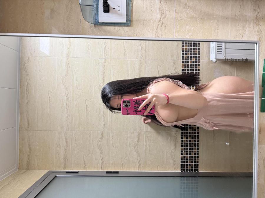 辣妹不练腿 2025-05-05 00:00:00 福 利贴来啦🎁Q弹软嫩特别好看😍看到流口水 第6张