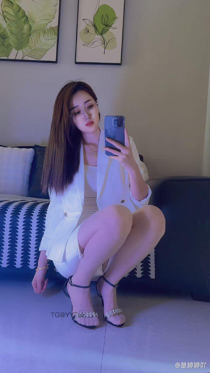 婷婷的小秘密 2025-05-10 21:56:56 哥哥想这个角度观察婷婷😘 第2张