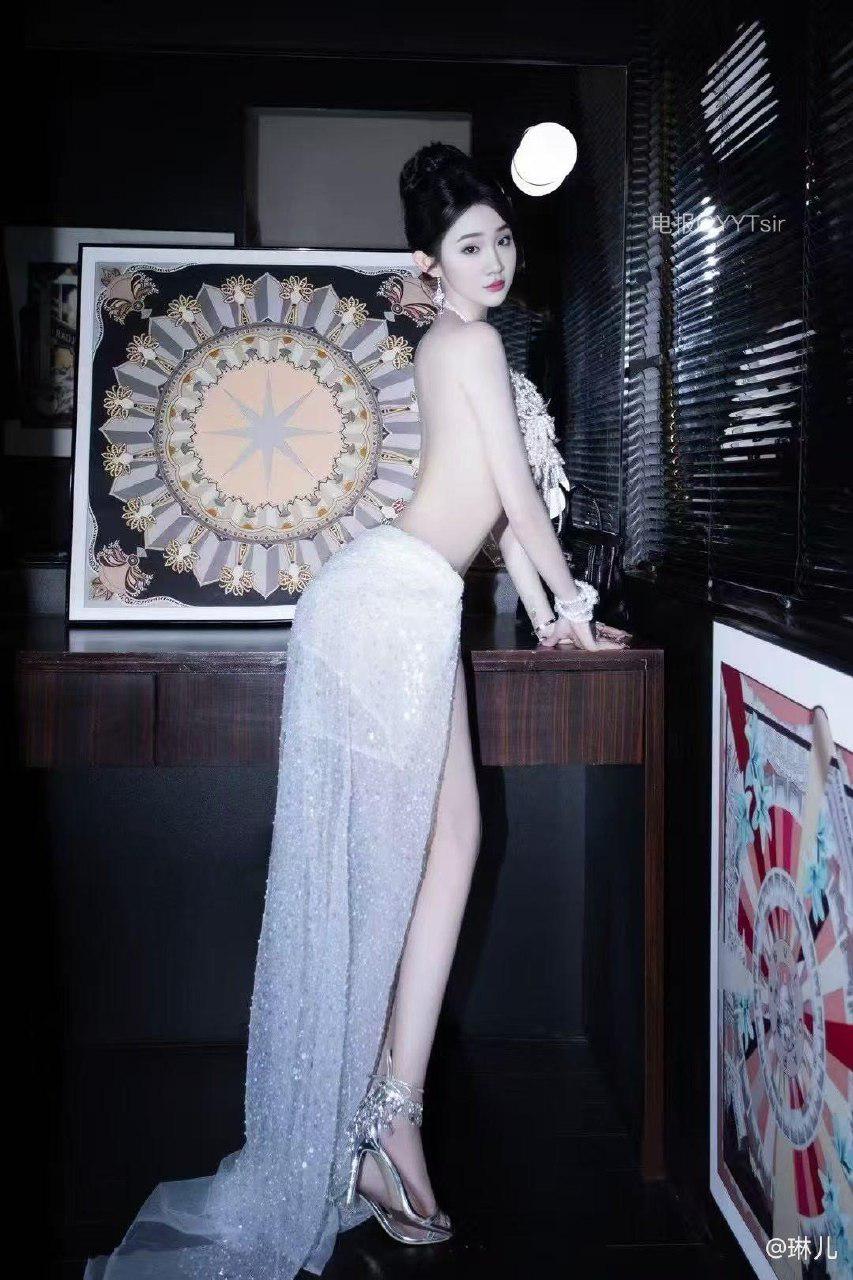 琳儿的秘密花园 2025-05-11 22:56:57 Vip专享贴 这种美丽的样子难免有哥哥心动💓 第2张