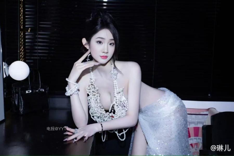 琳儿的秘密花园 2025-05-11 22:56:57 Vip专享贴 这种美丽的样子难免有哥哥心动💓 第5张