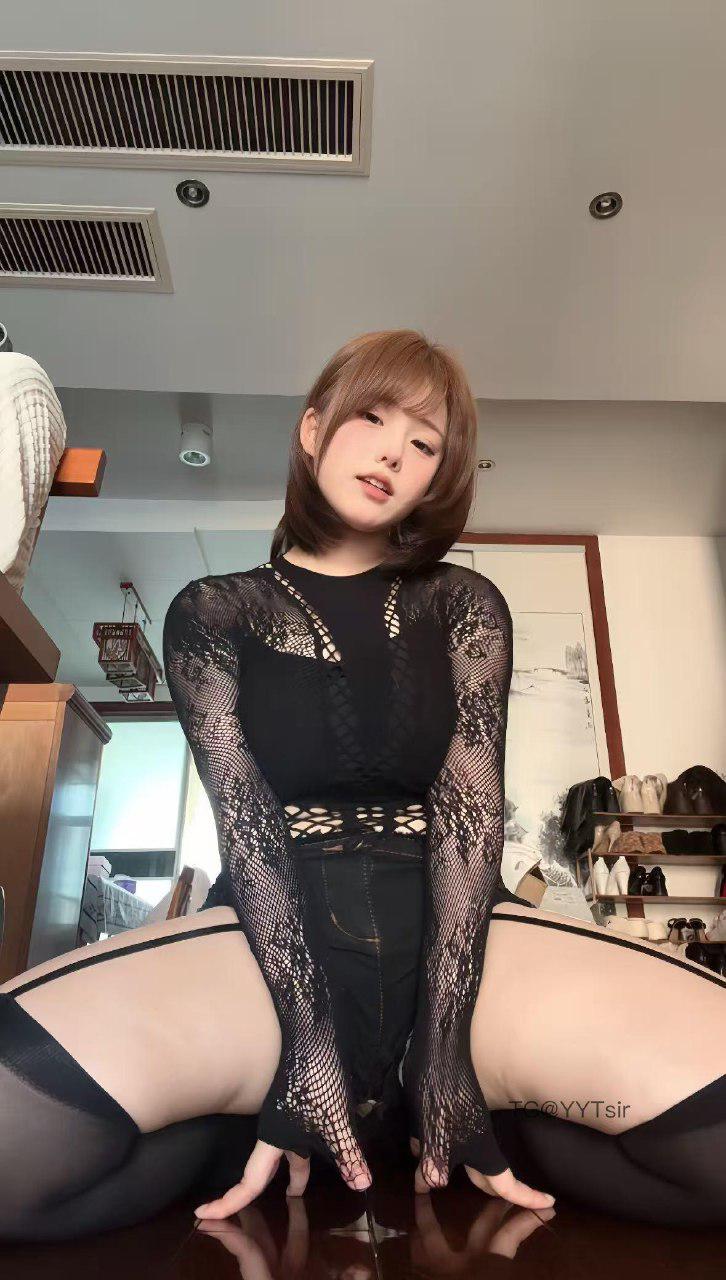 凹菟嫚 2025-05-14 18:24:39 全身㊙️黑丝～每一帧都超级奈斯💥