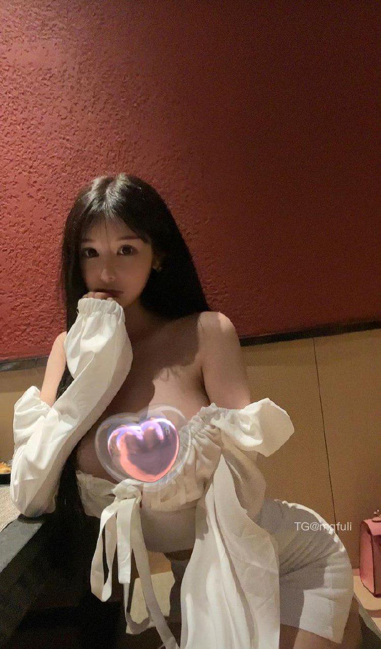 沈汝凡超哇噻 2025-05-15 00:01:41 你会喜欢我吗 不会的话我教你啊