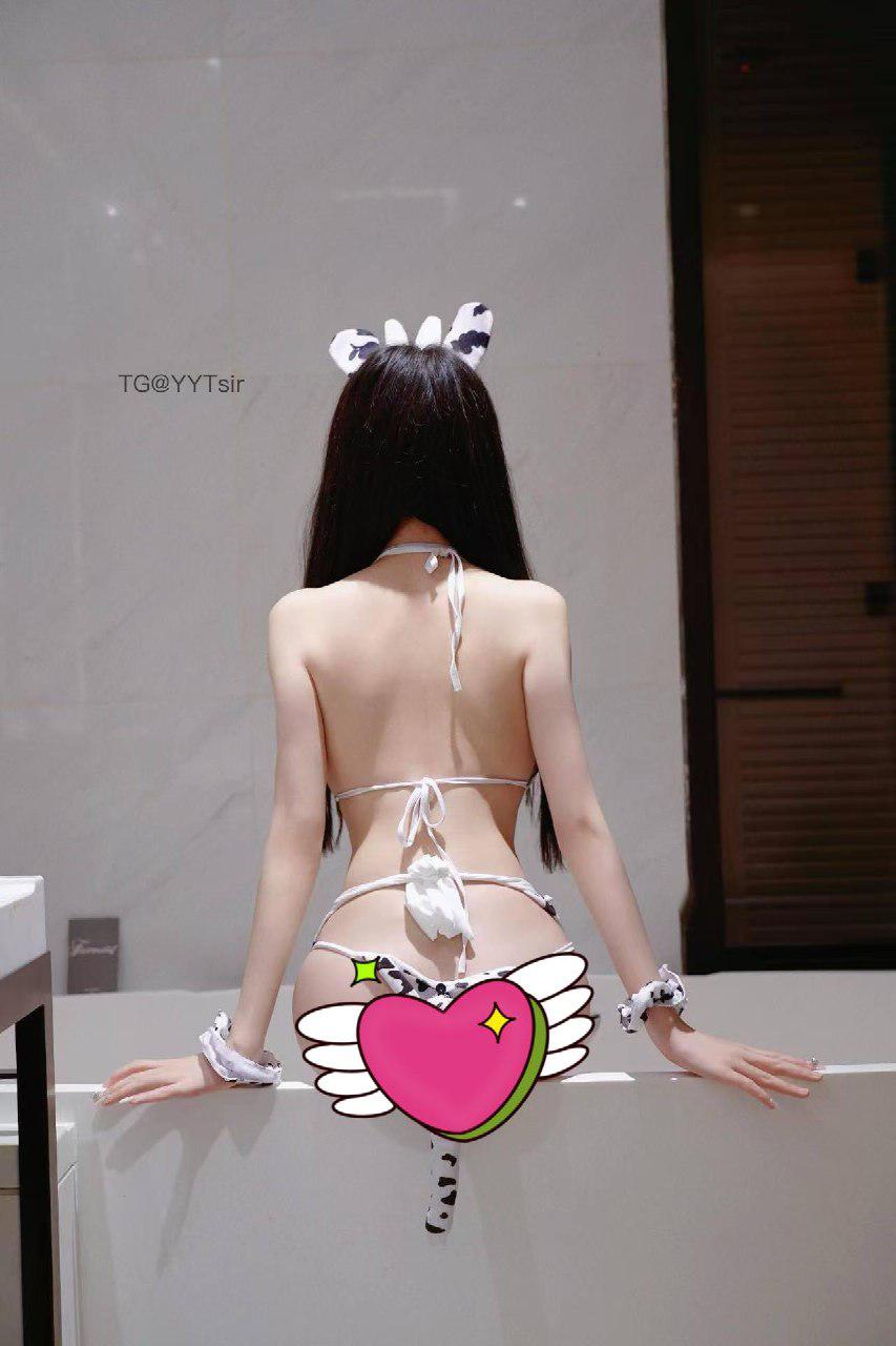 沈汝凡超哇噻 2025-05-15 00:01:41 你会喜欢我吗 不会的话我教你啊