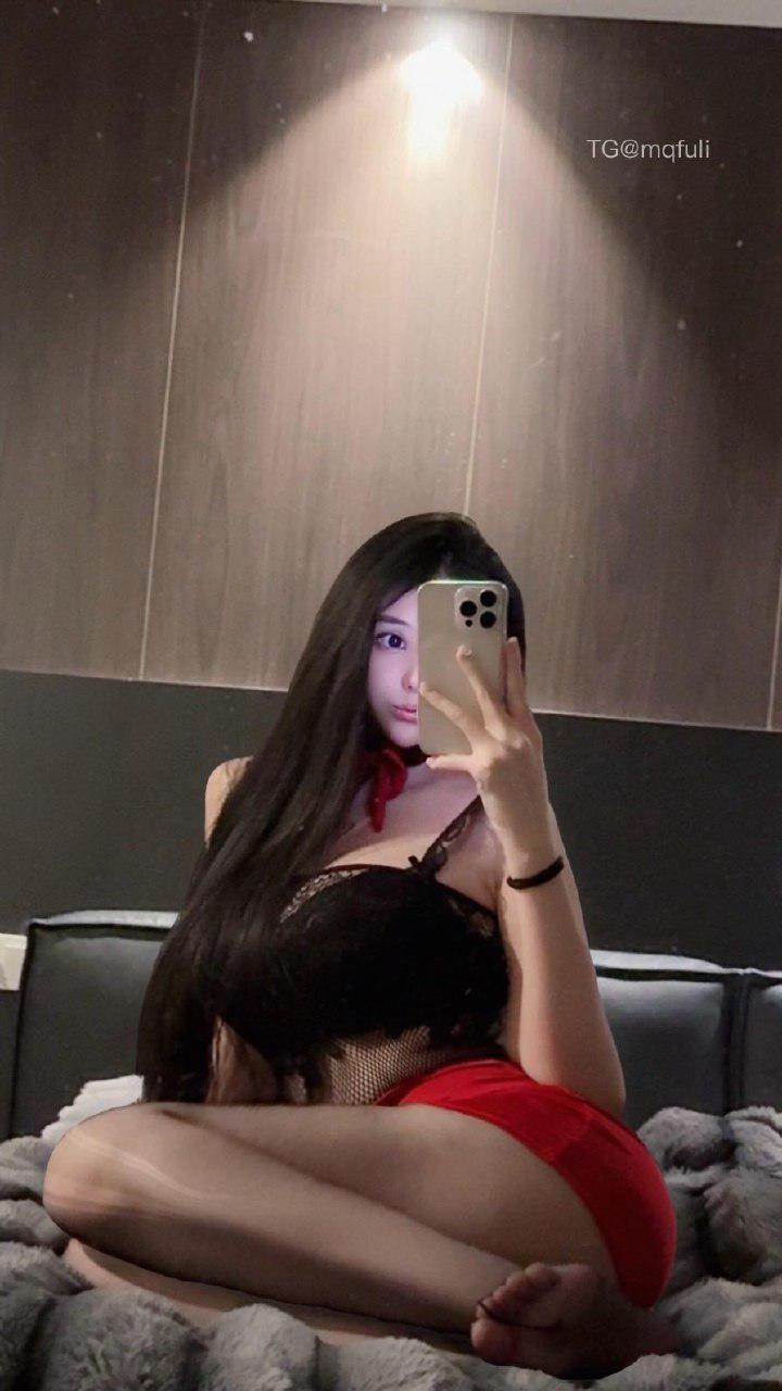 沈汝凡超哇噻 2025-05-15 00:01:41 你会喜欢我吗 不会的话我教你啊