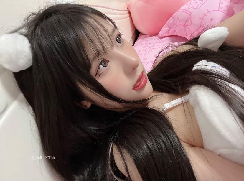 沈汝凡超哇噻 2025-05-15 20:21:11 宝宝要一直陪着我哦 我会天天更新哒