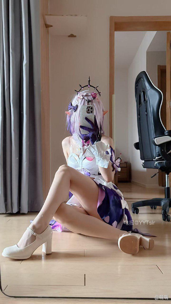 雅萌的圈子 2025-05-15 19:21:15 精心准备的cosplay造型，细节满满！ 第3张