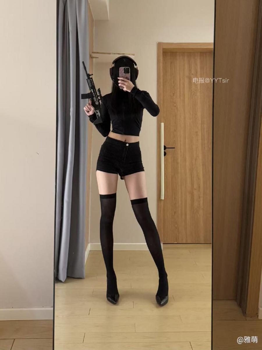 雅萌的圈子 2025-05-16 16:11:03 麻烦你控制好力度 第1张