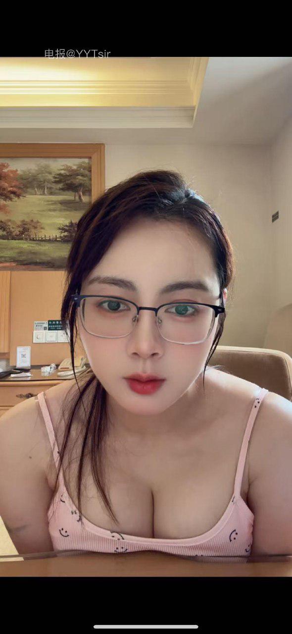 米籽圈子 2025-05-16 16:00:50 VIP月卡❤️你们喜欢的照片 第1张