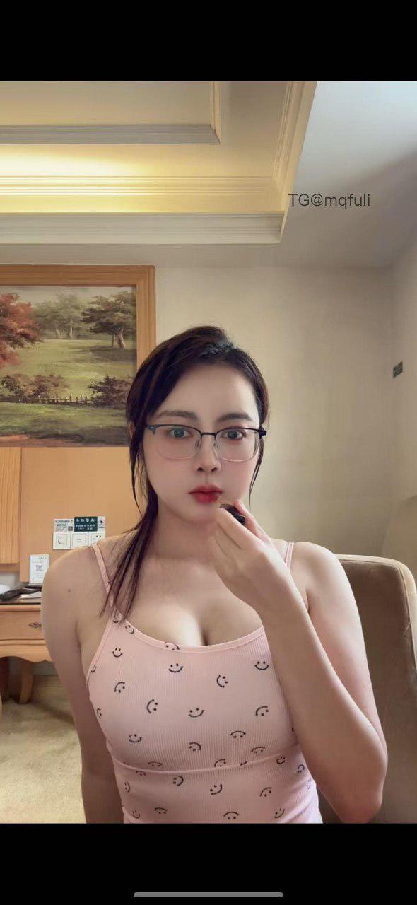 米籽圈子 2025-05-16 16:00:50 VIP月卡❤️你们喜欢的照片 第6张