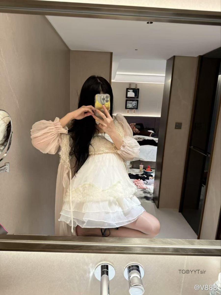 V888的秘密基地 2025-05-17 19:28:58 喜欢吗 拿下我 就是你的😜 第2张