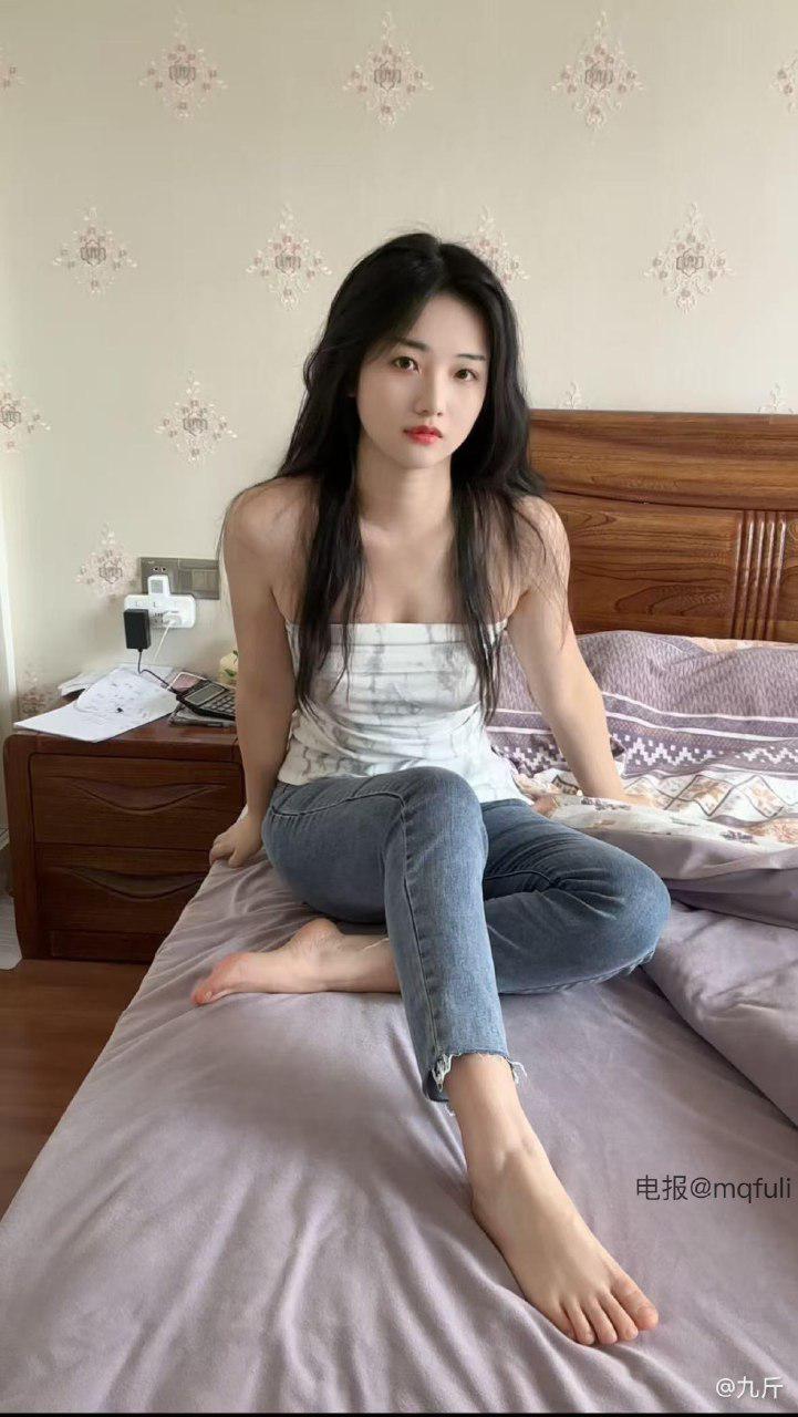 今天是九斤明哥 2025-05-21 18:00:00 能叫你老公吗 我看你老婆也是这么叫的 九斤明哥 第3张