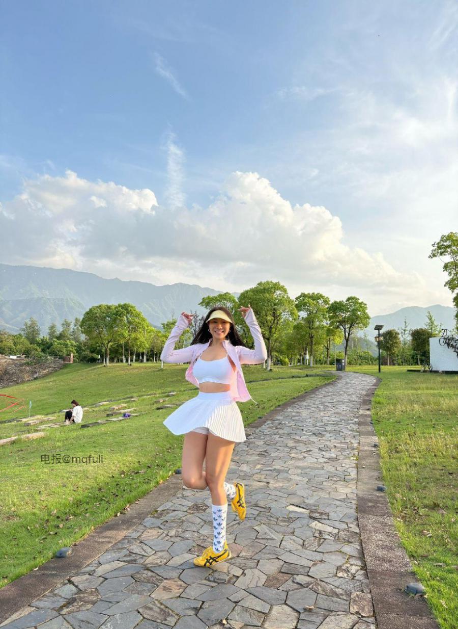 鹿瑶 2025-05-07 09:43:45 日期之前微密圈 资源合集 照片100p